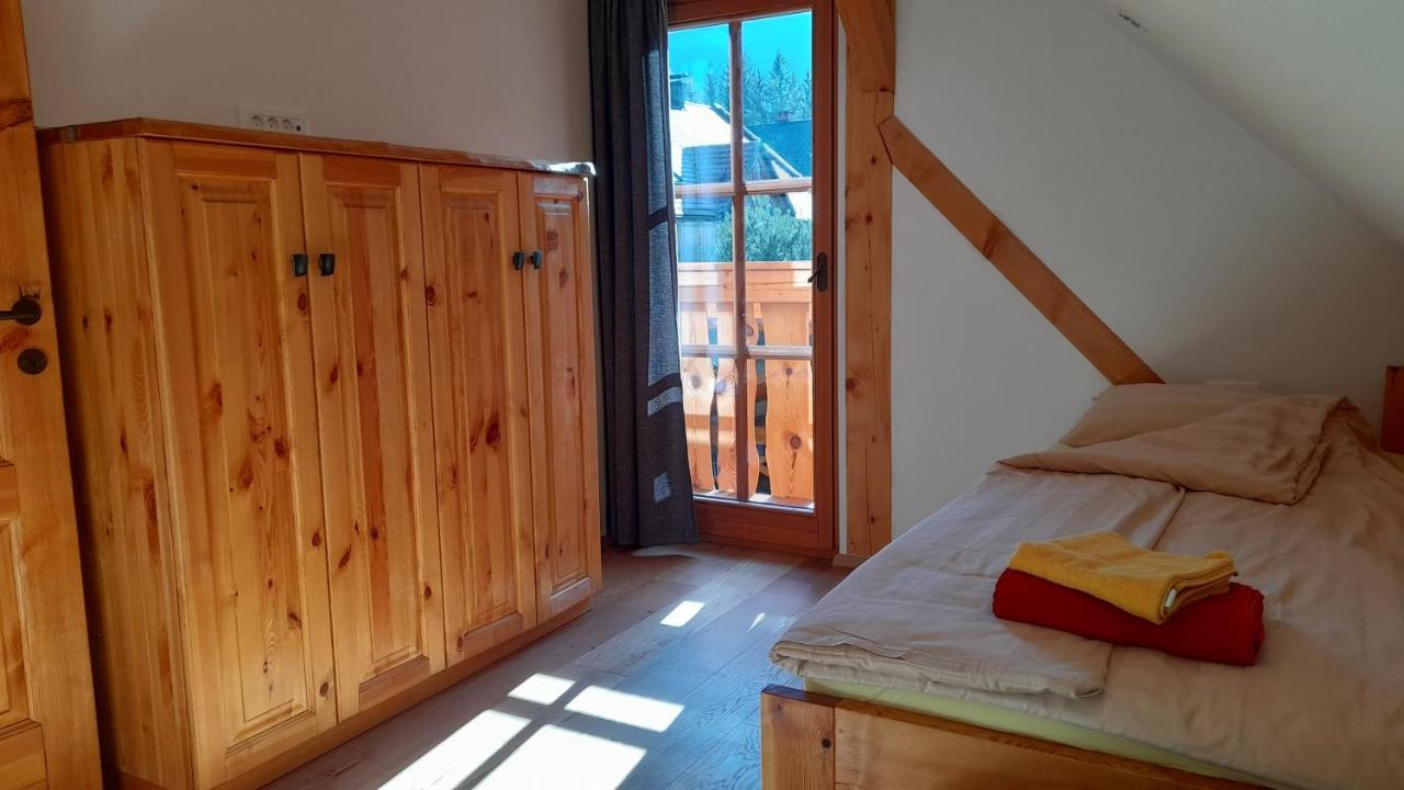 Apartma In Bungalov Jezerci Gozd Martuljek Luaran gambar