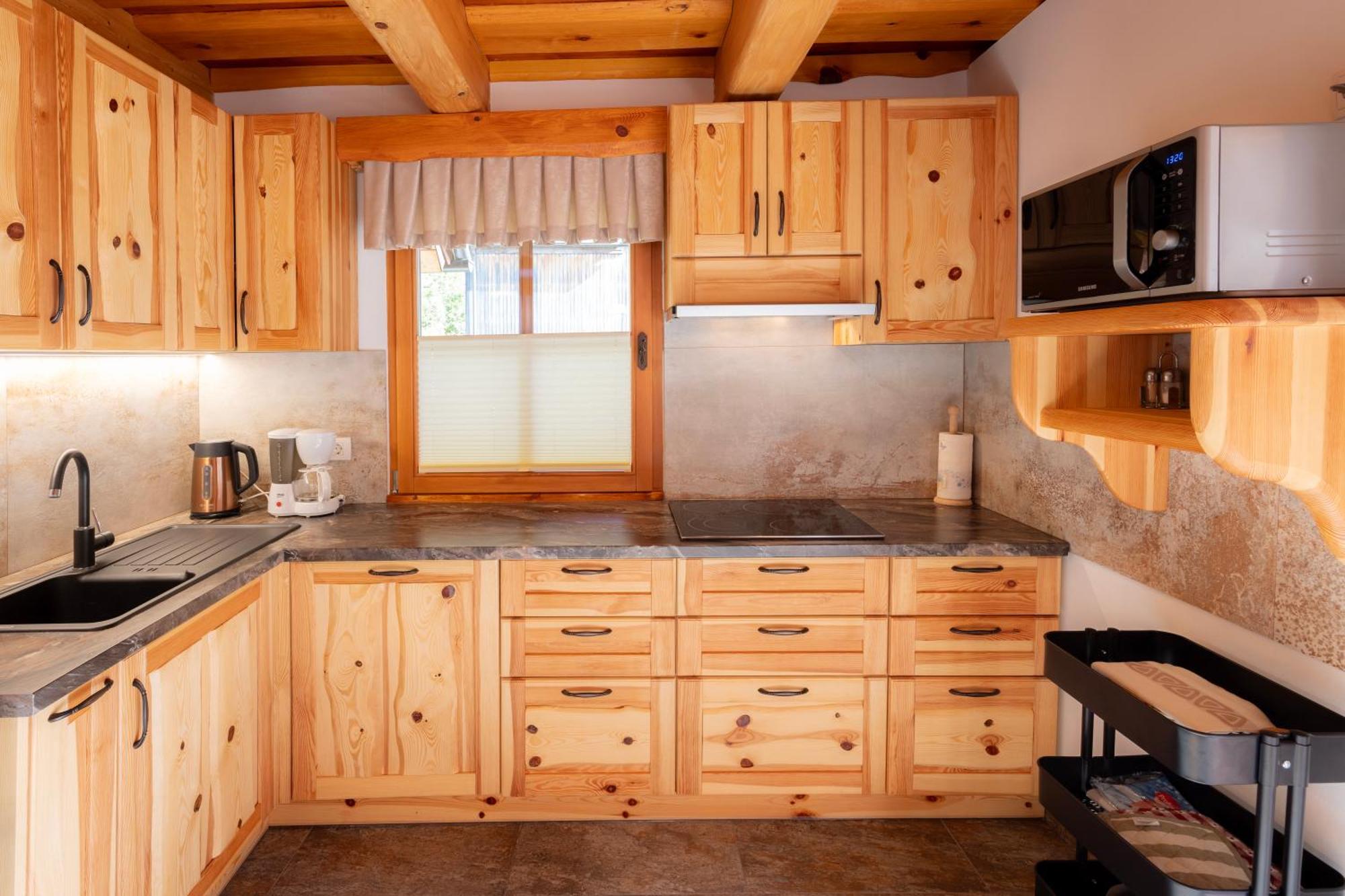Apartma In Bungalov Jezerci Gozd Martuljek Luaran gambar