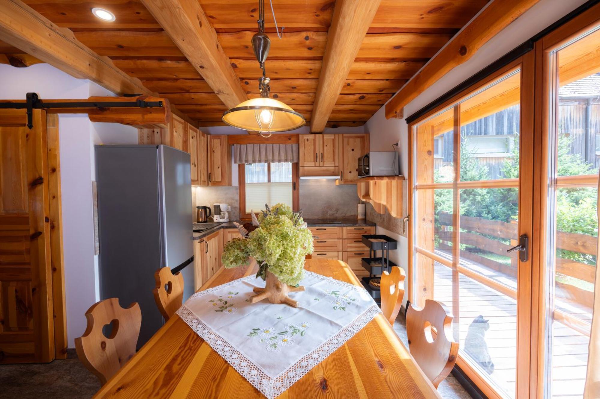 Apartma In Bungalov Jezerci Gozd Martuljek Luaran gambar