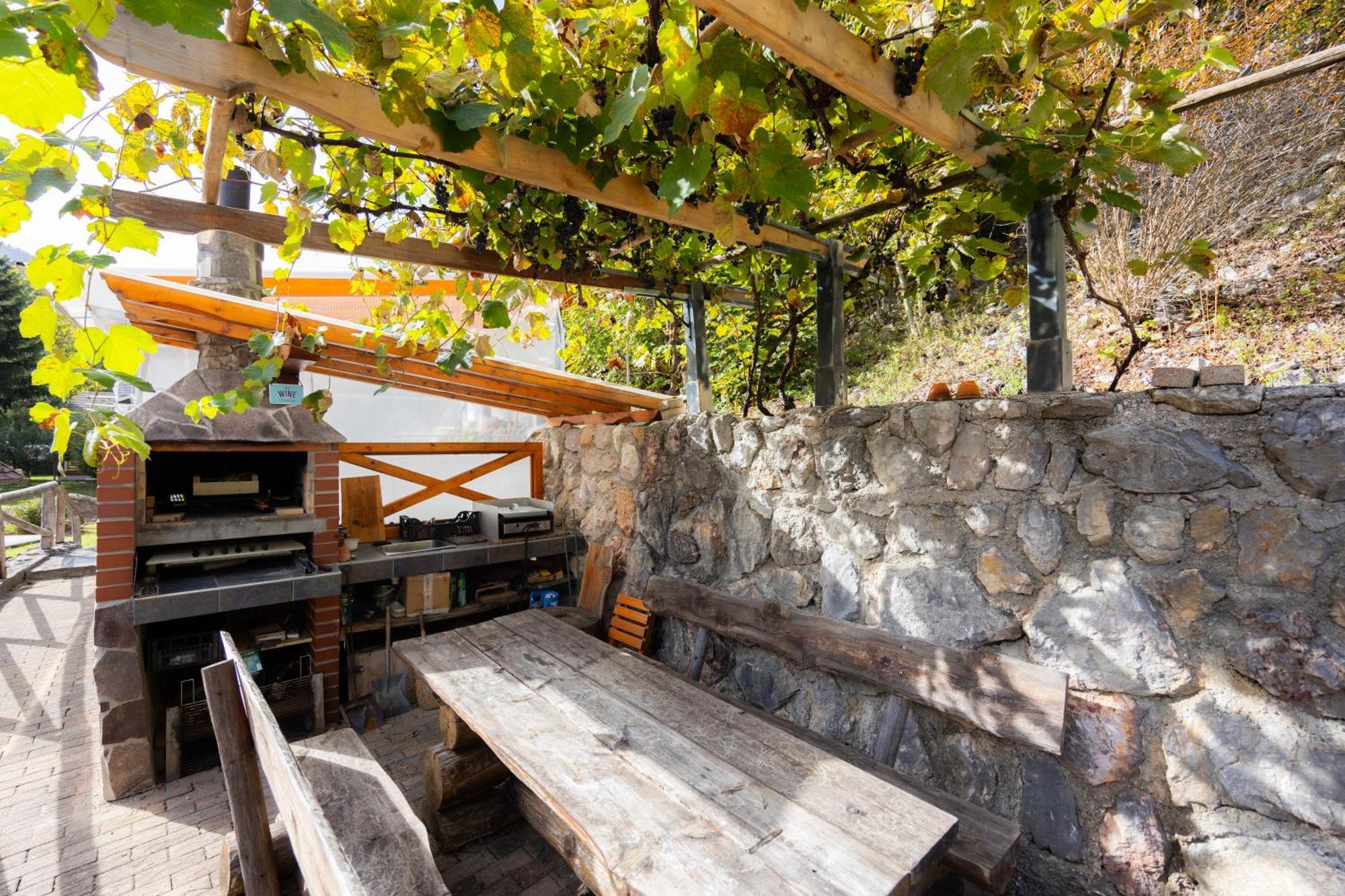 Apartma In Bungalov Jezerci Gozd Martuljek Luaran gambar